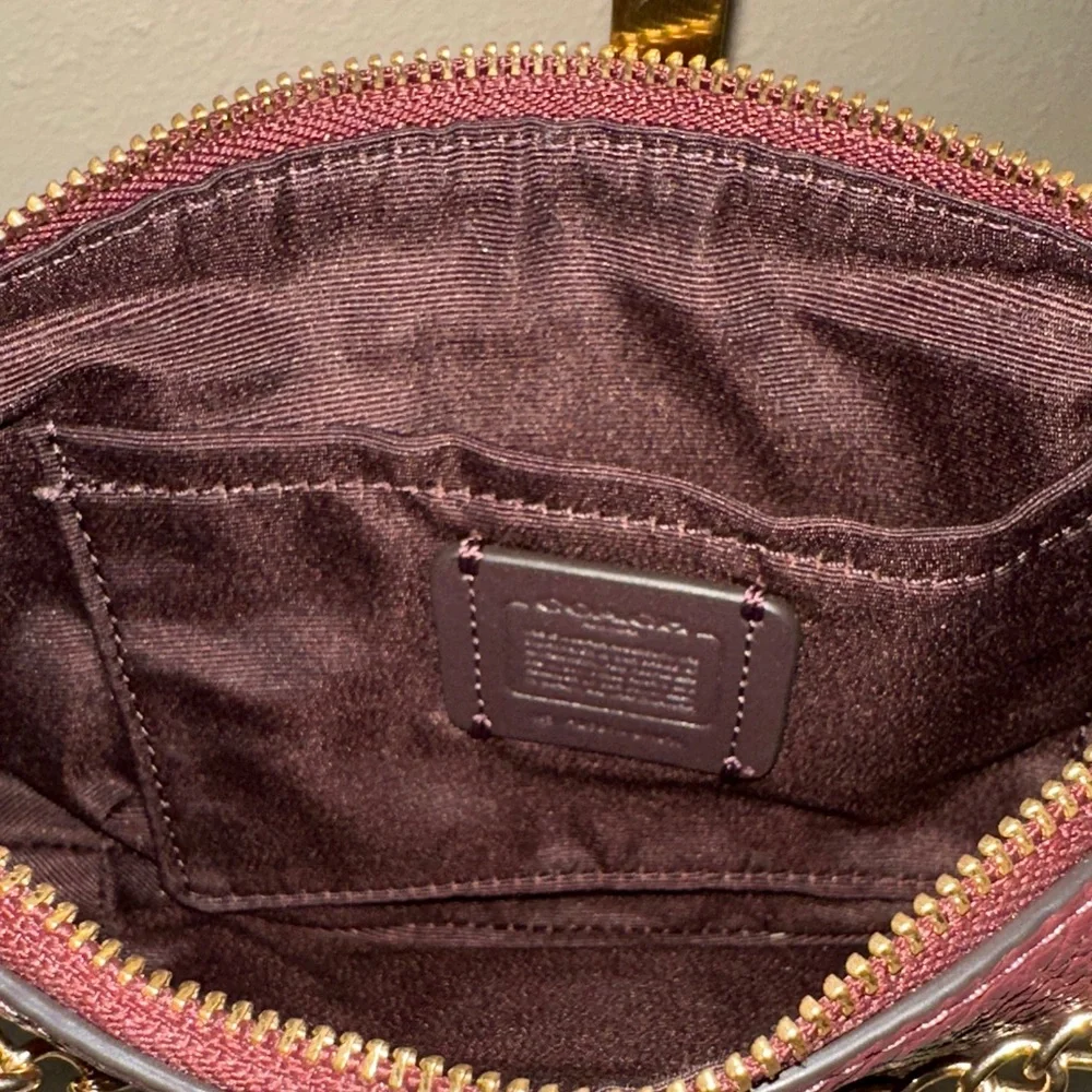 Coach Dark Red Leather Shoulder Bag with Gold Accents - Picture 5 of 8